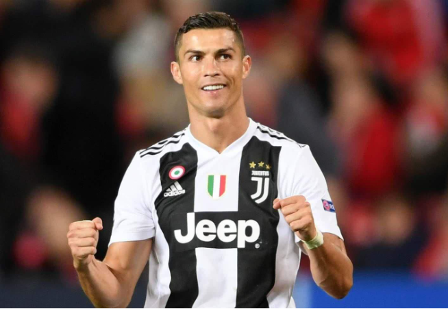 全市场：那不勒斯正寻找安古伊萨替代者，最现实的选择是梅努