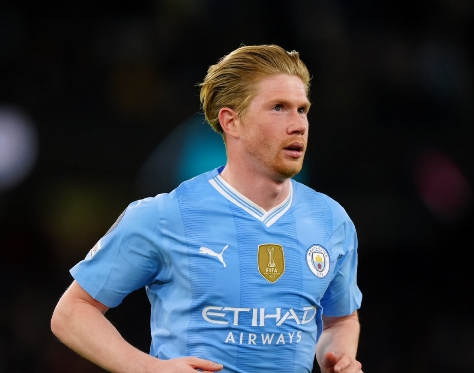 意甲半场：伊尔迪兹双响，埃斯波西托破门，尤文2-1卡利亚里