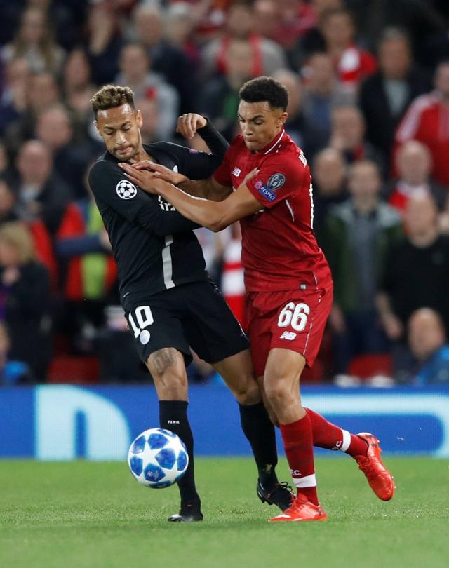 广东队在CBA俱乐部杯首战遭遇惨败，落后山西14分，外援表现不佳，失误频繁，防守被压制。