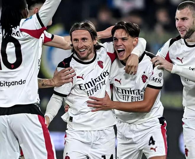 年轻控卫掌控比赛节奏