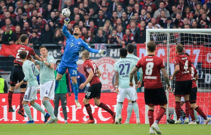 斯帕莱蒂：会评估双前锋和433的打法；我对伊尔迪兹很有信心