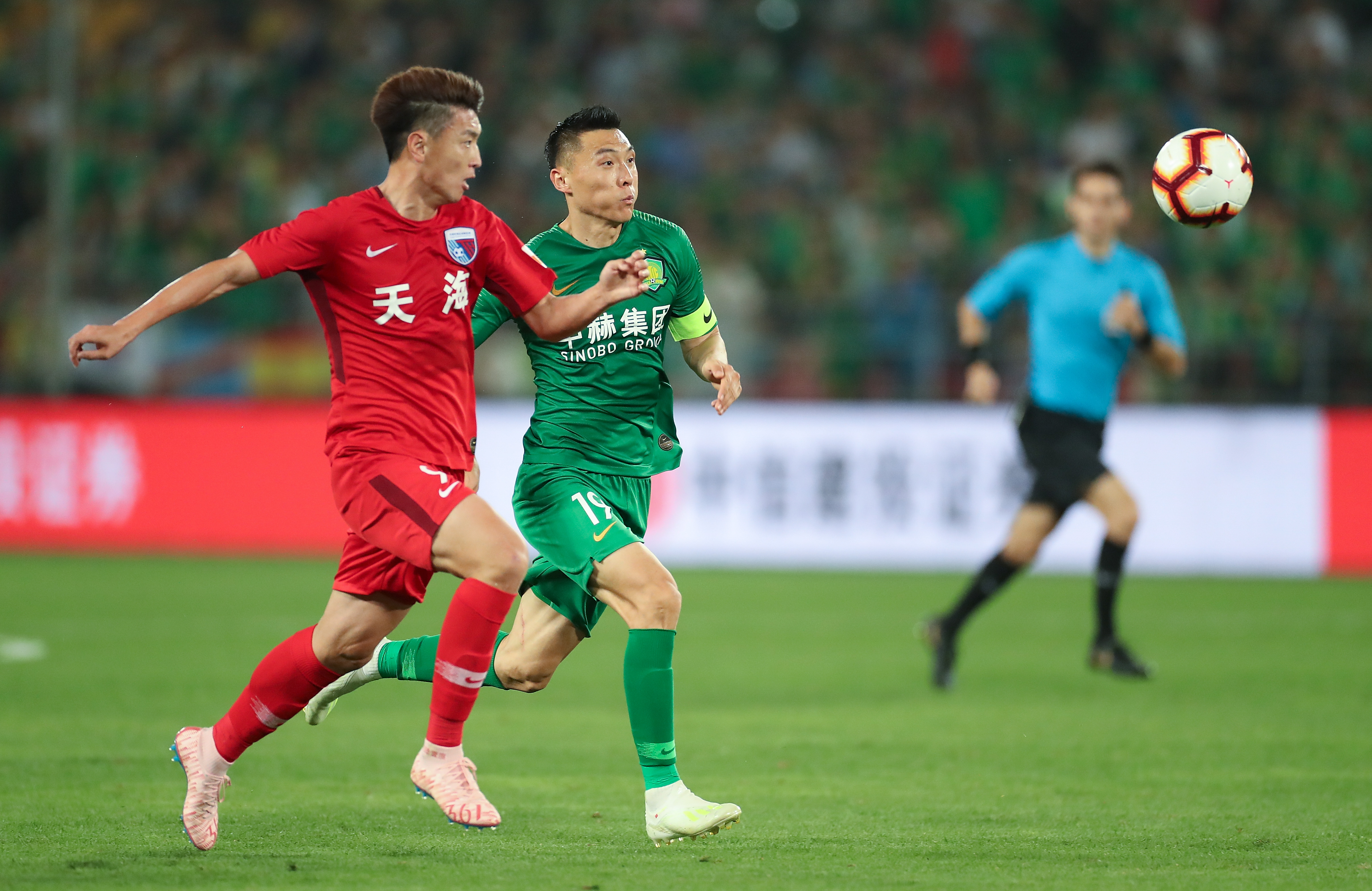 董春雨告别弗兰克：浙江队传奇外援，高球商高情商，榜样