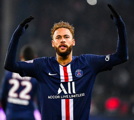 队友为了他拼到抽筋