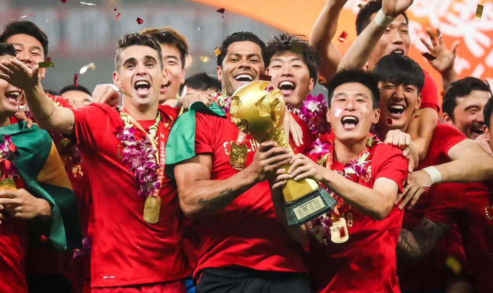 06年季后赛抢7大战科比第四节拒出手引争议