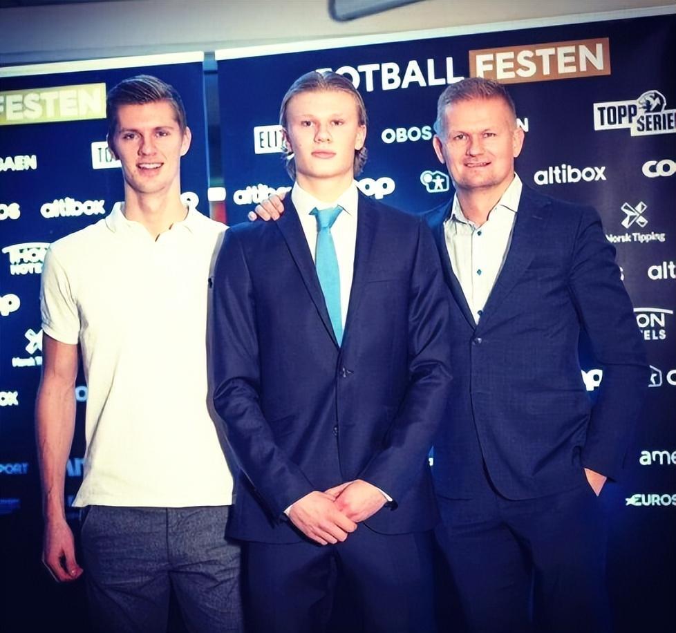 德甲战报：凯恩替补登场戴帽，拜仁5-0狂胜十人斯图加特