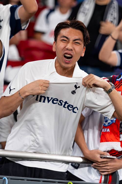 官方：米兰名宿伊布担任2026冬奥会火炬手