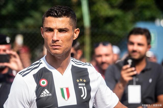 2026澳网亚太区外卡赛：中国香港选手黄泽林战胜印度选手晋级男单8强